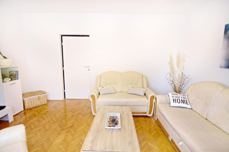 5, Spacious apartment in Umag with garden, Umag