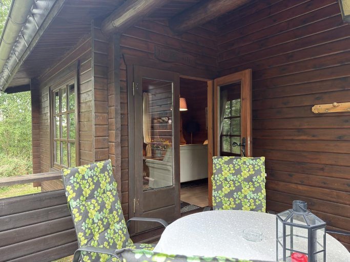 Others 3, Ferienhaus mit Terrasse, Celle