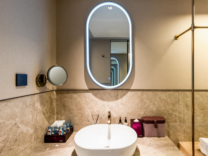 Shower, Mercure Chengdu Shuangliu International Airport, Chengdu