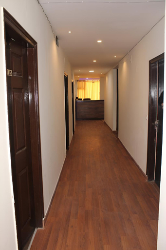 Public Area 3, Hotel Black Diamond, Sahibzada Ajit Singh Nagar