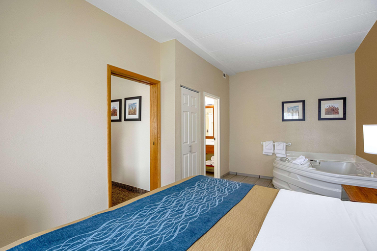 Bedroom 2, Comfort Inn Indianapolis North - Carmel, Hamilton