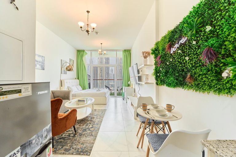 Food & Drinks, Cozy Studio with Burj Khalifa & Canal Views, Dubai