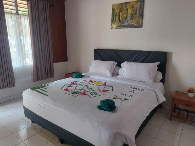 Bedroom 3, Siuri Cottages, Poso