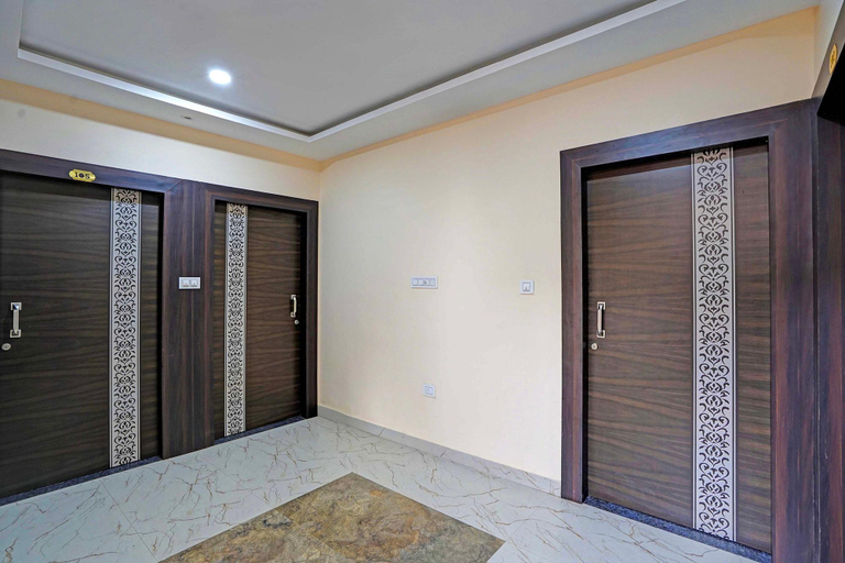 Public Area 3, Hotel Shri Vishwanath, Varanasi