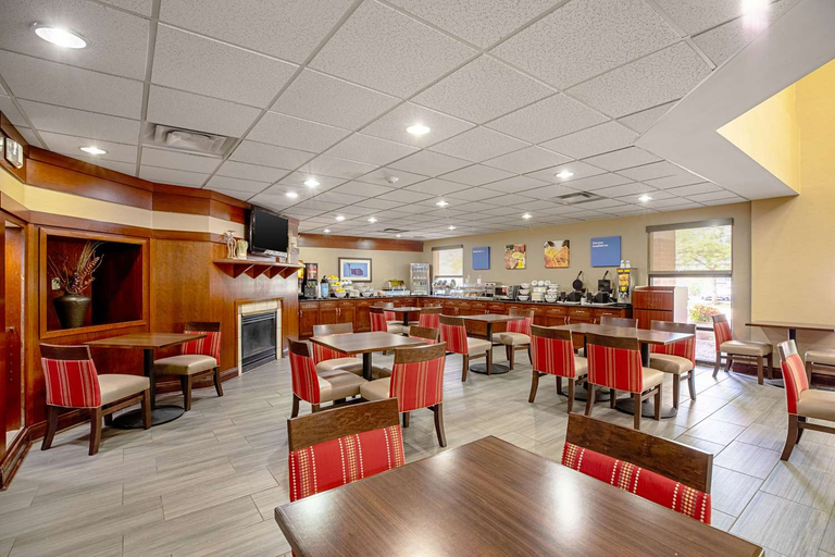 Food & Drinks 5, Comfort Inn Indianapolis North - Carmel, Hamilton