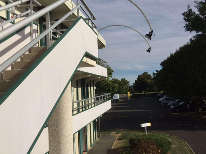 Exterior & Views 2, Premiere Classe Niort Est - La Creche, Deux-Sèvres