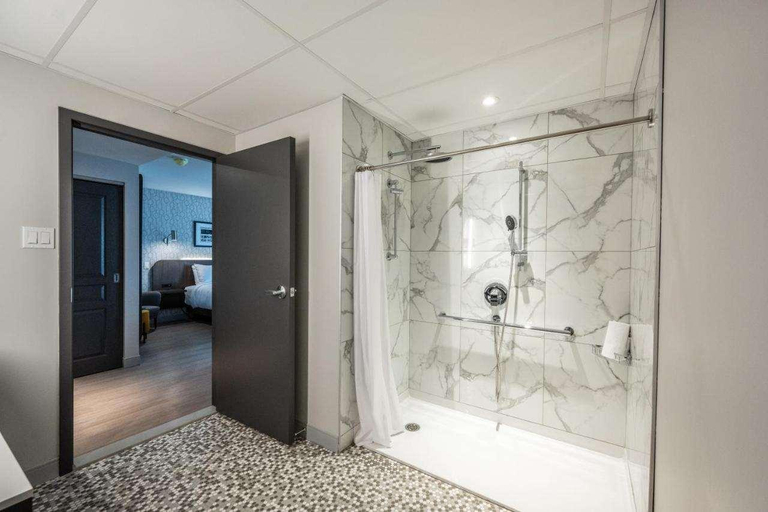 Bathroom 5, Hôtel Versō, Memphrémagog