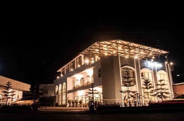 Exterior & Views 2, Tani Jiwo Hostel, Wonosobo