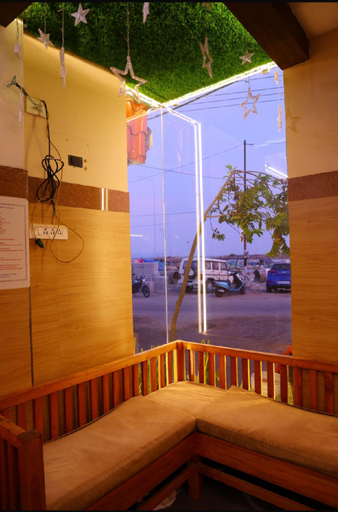 Others 3, Hotel Annai bay, Nagappattinam