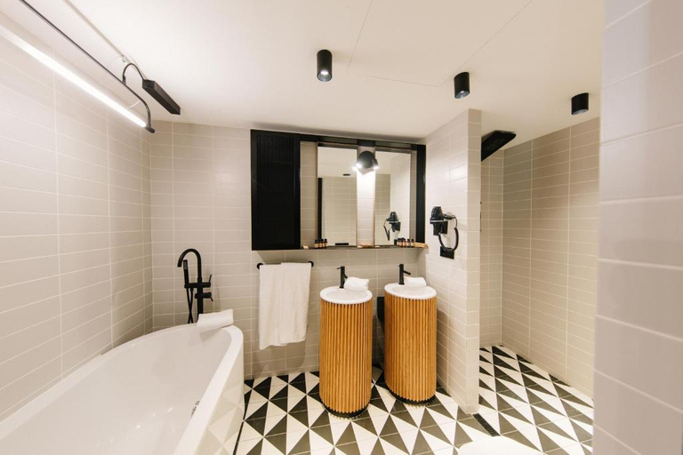 Bathroom 4, Hotel 21, Tbilisi