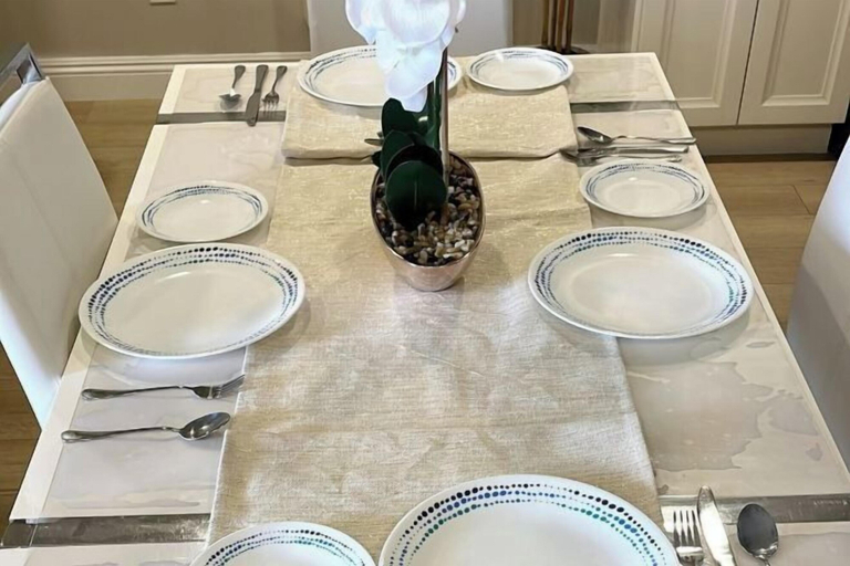 Restaurant, Exotic home 3bed2bath 20min to beach downtown, San Diego