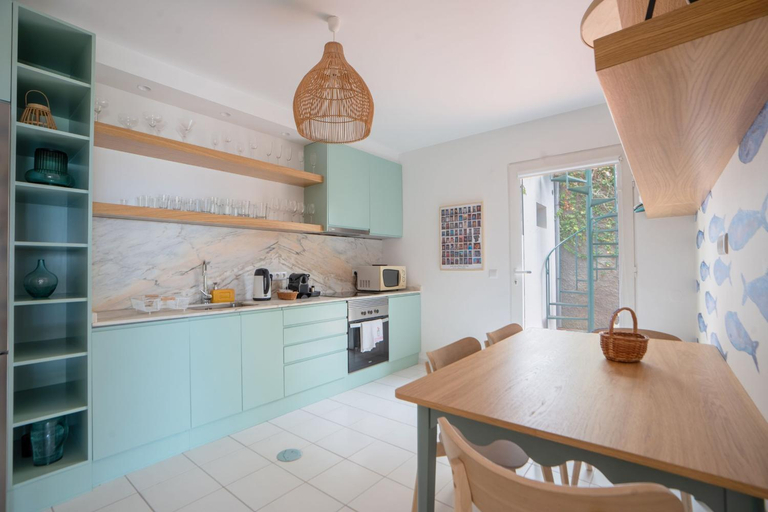 Kitchen 2, Villa Jasmin by Atlantic Holiday, Santa Cruz