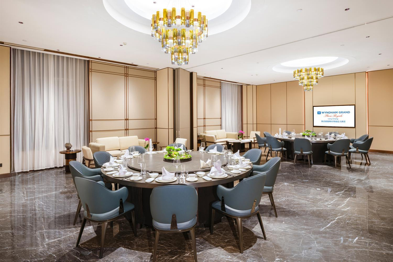 Restaurant 5, Wyndham Grand Plaza Royale Longchang, Neijiang]]