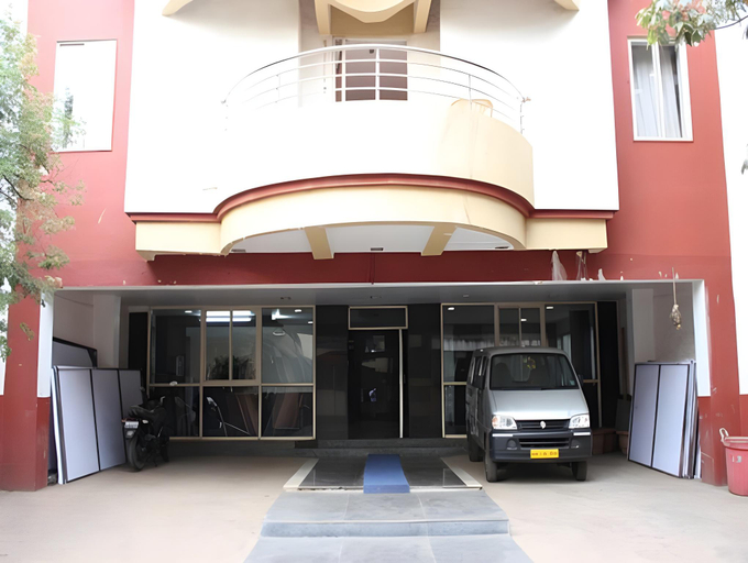 Others 2, Hotel Sunny Midtown, Satara