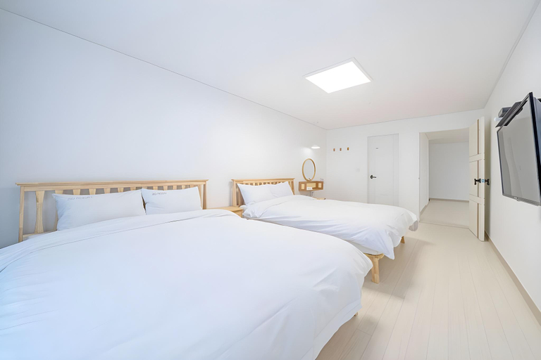 Bedroom 3, Zio Pintree, Yangyang