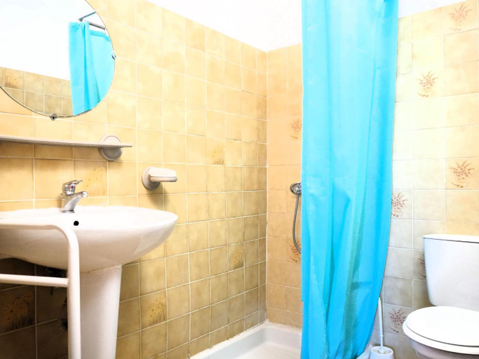 Bathroom 3, Holiday Home in Provence near Mont Ventoux, Vaucluse