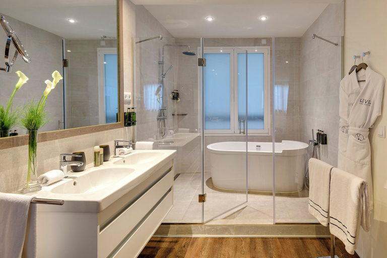Bathroom 5, Melia Madrid Serrano, Madrid