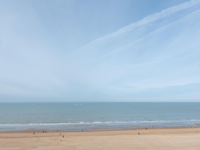 Surrounding environment 5, Sea view apartment in Ostend, West-Vlaanderen