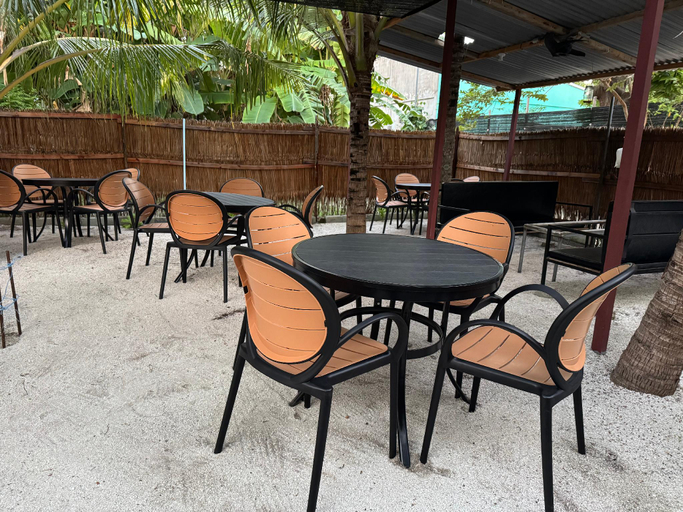 Food & Drinks 2, Coral Shine, Gaafu Alifu Atoll
