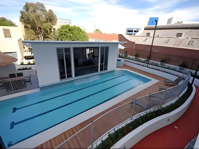 Sport & Beauty, Gallery Suites, Fremantle