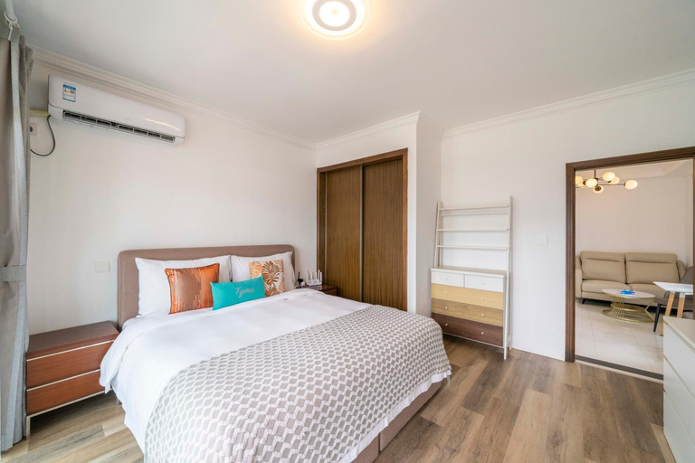 2, Tyms Yadu Business 1BR APT, Shanghai