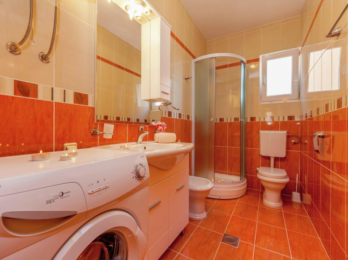 Bathroom 3, Country House in Croatia with Pool, Crikvenica
