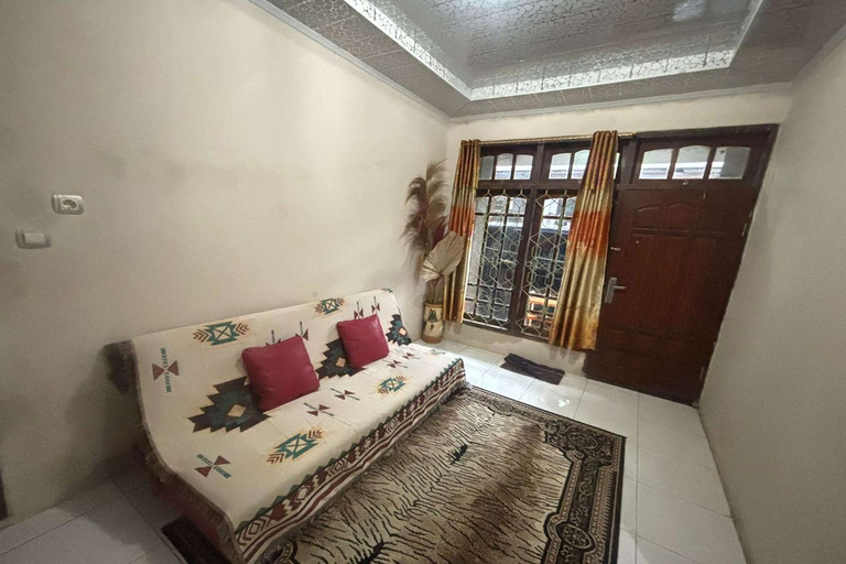 Bedroom 3, OYO 94842 Harumi Family Homestay, Wonosobo