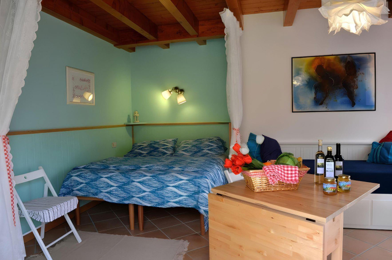 Bedroom 4, Il Laghello Wood House, La Spezia