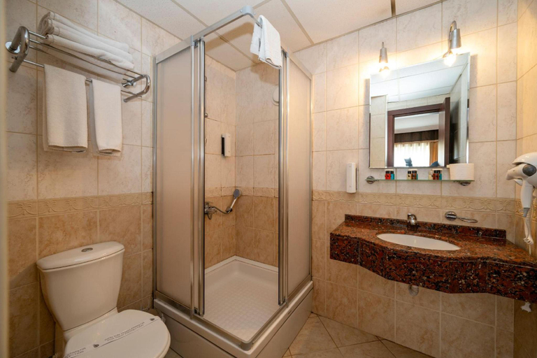 Bathroom 3, Pera Rose Hotel, Beyoğlu