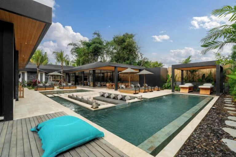Outdoor pool 5, Villa Laia by BaliSuperHost, Gianyar
