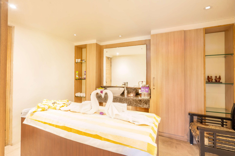 Bedroom 3, Country Inn & Suites by Radisson, Bhiwadi, Alwar