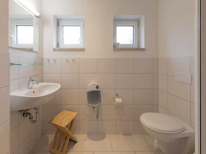 Bathroom 3, perfektes Ferienhaus fur Familien, Mecklenburgische Seenplatte