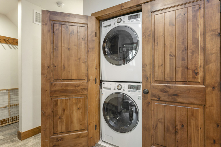 Interior 3, C2 Meadow Creek 3 Bedroom Townhouse, Eagle