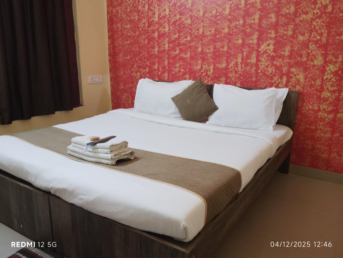 Others 4, Rathore Inn, Haora