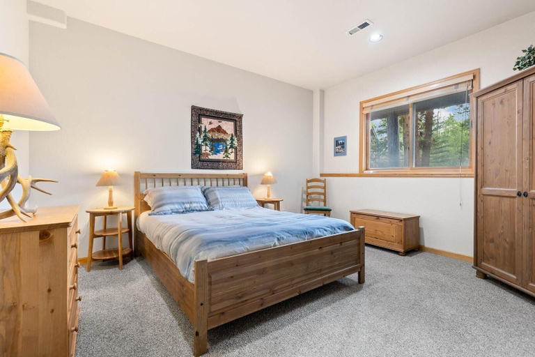 Room 5, Waterdance 475a 5 Bedroom Townhouse by RedAwning, Summit