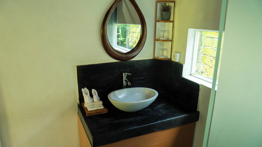 Bathroom 3, BBC Suite and Garden, Badung
