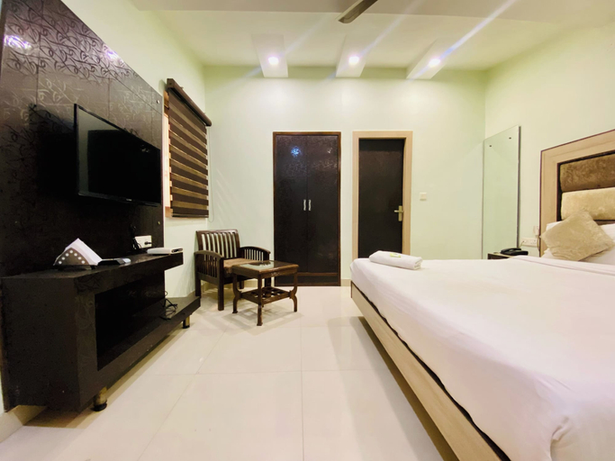 Bedroom 3, Hotel November, At Zirakpur Bus Stand, Sahibzada Ajit Singh Nagar