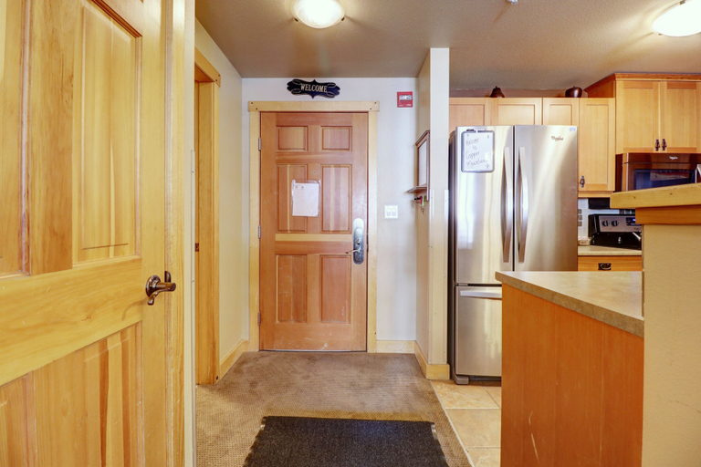Interior 5, Pp321 Passage Point 1 Bedroom Condo by RedAwning, Summit