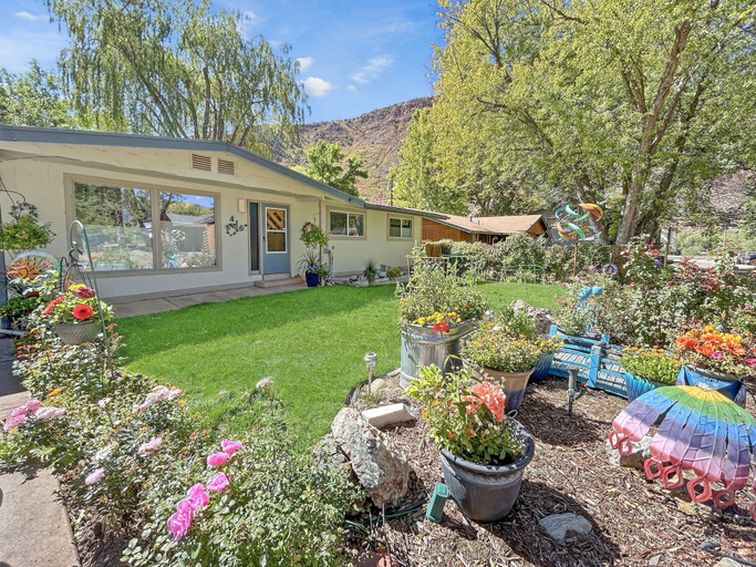 Exterior 4, Roaring Fork Retreat 3 Bedroom Home, Garfield