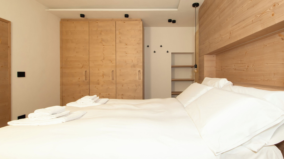Interior 3, San Gallo 10, Sondrio