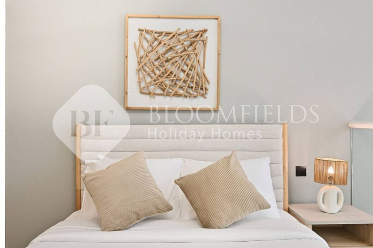 Room 3, 89 Bloomfields Modern 1BR Apt Rukan Dxb, Dubai
