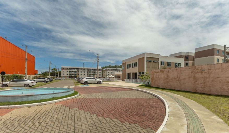Property grounds 4, Apts in a Condomin. w/ Complete Leisure Facilities, 450 m fr/ the Beach - Vars, Ilhéus
