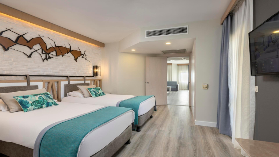 Bedroom 4, Limak Arcadia Sport Resort - All Inclusive, Serik