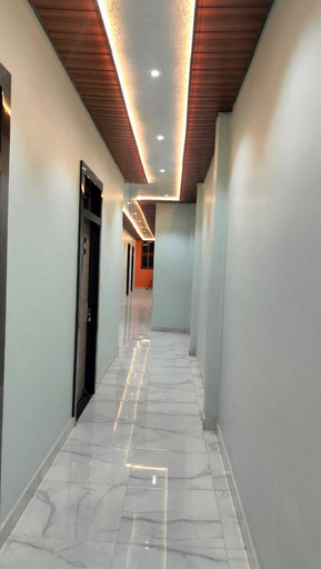 Lobby 3, Radhe Palace, Faizabad