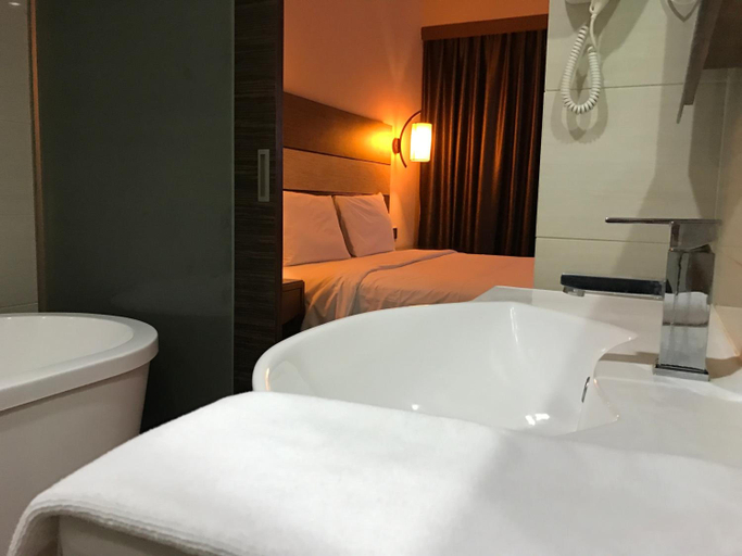 Bathroom 5, Sento Hotel, Keningau