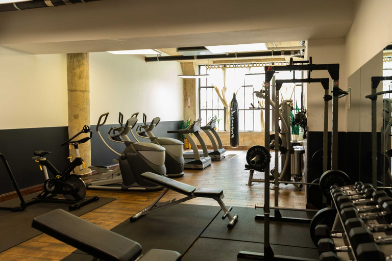 Room 5, Sosuite 3BR Apt w Balcony, W/d, Gym, On-site Bar, Philadelphia