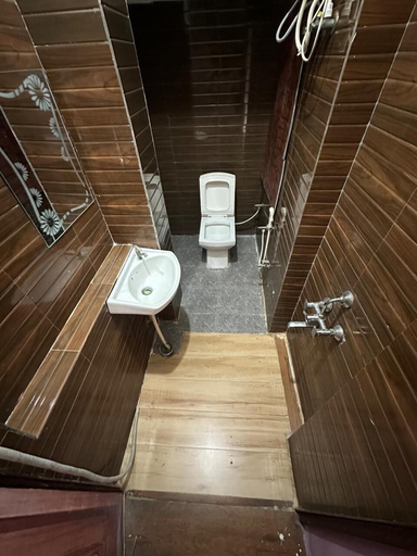 Bathroom 3, Hotel Kargil, Agra