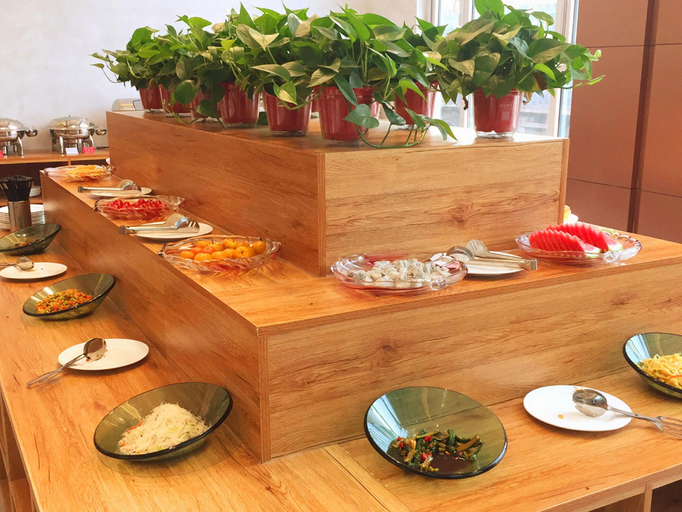 Food & Drinks 5, GreenTree Eastern XianGYAng Zhongyuan Xi Road Hotel, Puyang