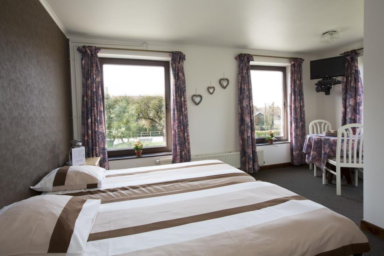 Bedroom 3, Hotel Oude Abdij, West-Vlaanderen