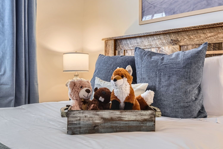 Room 4, 5569 Bear Hollow Hideaway! 3 Bedroom Condo by RedAwning, Summit